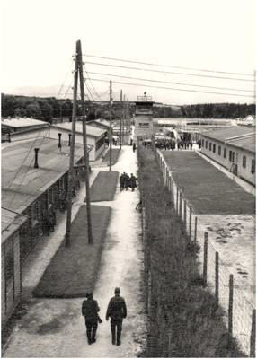 Stalag VII A, Wachturm und Umzunung