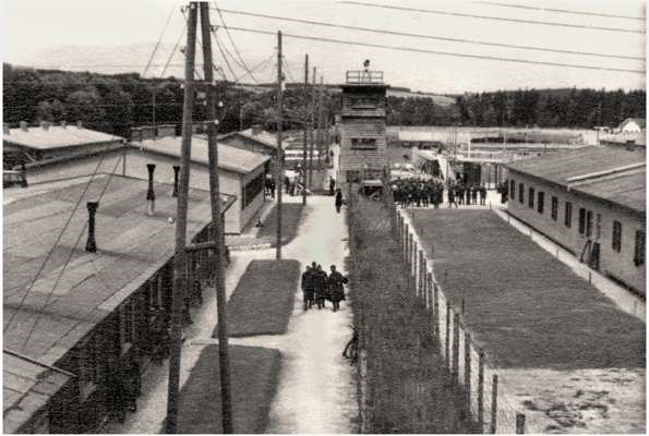 Moosburg Stalag VII A, Blick zum Wachturm 1