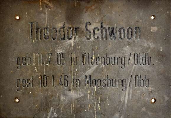 Friedhof Moosburg: Theodor Schwoon *1905 1946