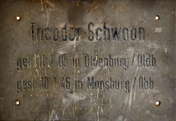 Friedhof Moosburg: Theodor Schwoon *1905 �1946