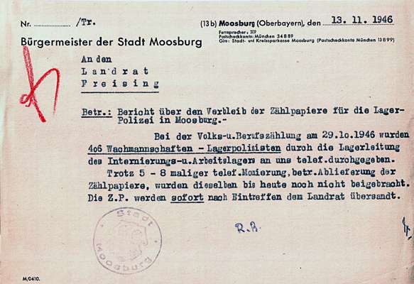 Schreiben der Stadt vom 13.11.1946 an den Landrat in Freising �ber die Wachmannschaften - Lagerpolizisten