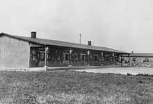 Ende April Anfang Mai 1945, das Lager ist unter amerikanischer Kontrolle, K�chenbaracke, cook hause 