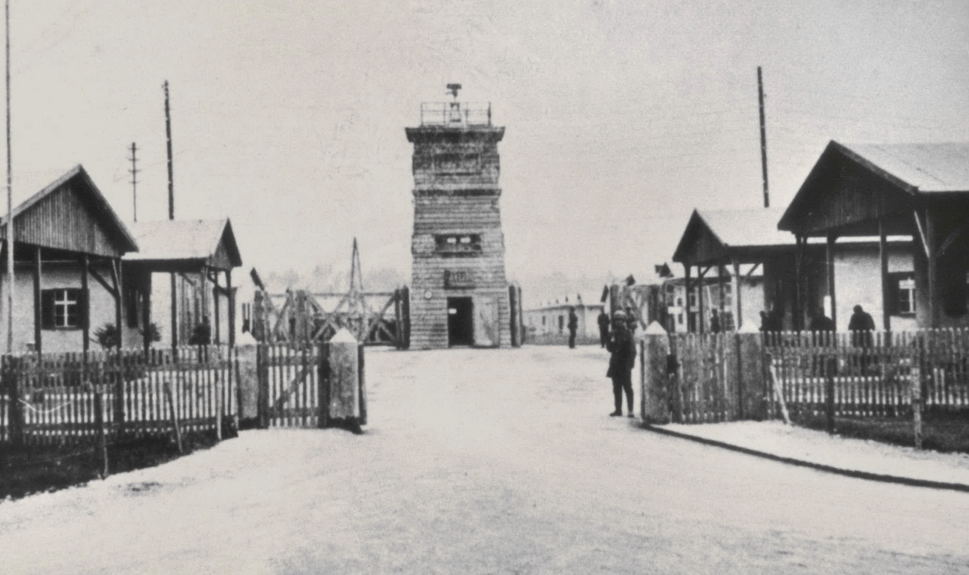Stalag VII A, Hauptwachturm, einziger Zugang/Zufahrt zum Lager