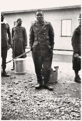 Moosburg Stalag VII A, Kriegsgefangene, Lagerinsassen