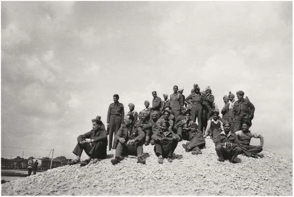 Moosburg Stalag VII A, Kriegsgefangene Soldaten verschiedener Nationen