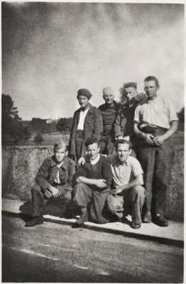 Moosburg Stalag VII A, Franz�sische Kriegsgefangene an der Isarbr�cke (Arbeitseinsatz in der Sp�rrerau)