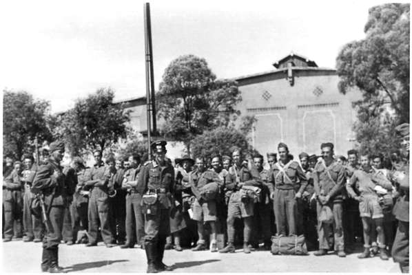 Moosburg Stalag VII A Juli 1941 - Engl�nder, Australier und Neuseel�nder kommen ins Lager