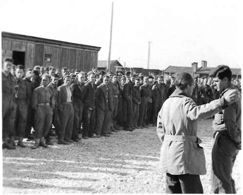 1944 - aus Italien kommende US-Kriegsgefangene