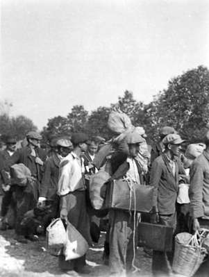 Moosburg Stalag VII A Juli 1944 - gefangene griechische und albanische Freiheitsk�mpfer werden interniert