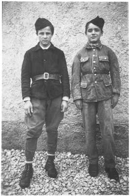 Moosburg Stalag VII A, serbische Kinder-Soldaten