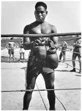 August 1944 - amerikanischer (schwarzer) Berufsboxer