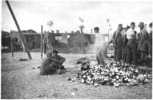 1943/1944 Inder, Reste einer Mahlzeit