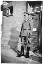 Stalag VII A, Oberstabsarzt Dr. Zaitler, beliebter Arzt bei den Gefangenen