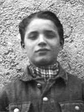 Serbischer Jugendlicher